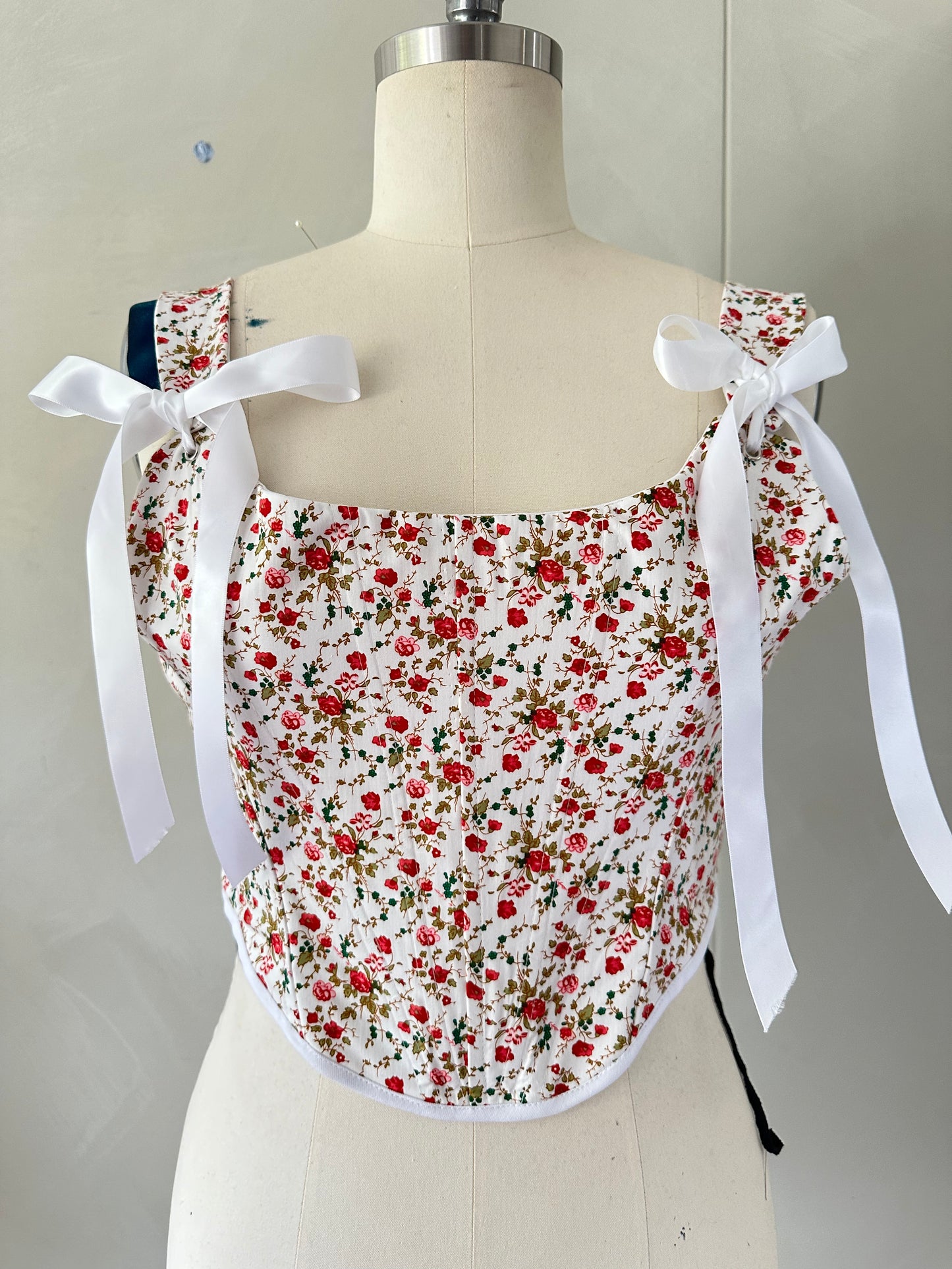 *NEW* Red Roses Corset